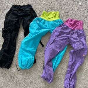 Items are sold DO NOT PURCHASE 

Women’s Zumba Samba Cargo Pants